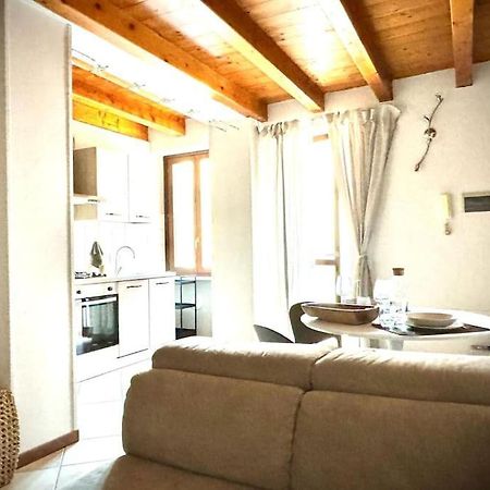 Appartamento Santa Maria Дезенцано-дель-Гарда Экстерьер фото